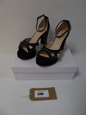 Lot 3766 - Boxed pair of ladies Nicki Hoyne Moment...