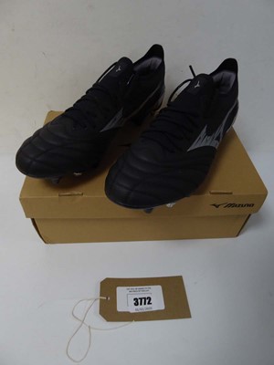 Lot 3772 - Boxed pair of Mizuno Morelia Neo IV football...