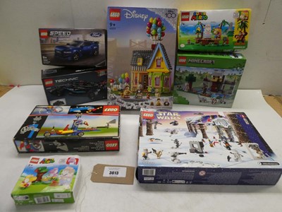 Lot 3613 - 8 Lego kits including Technic, Speed Champions,...