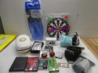 Lot 3625 - Dart board, Men's size 7/8 flippers, Rave...