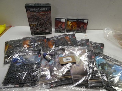 Lot 3627 - Warhammer collectable magazines & model parts...