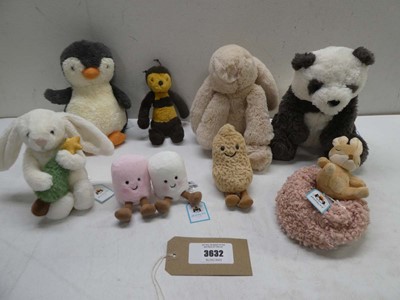 Lot 3632 - Selection of Jellycat soft toys