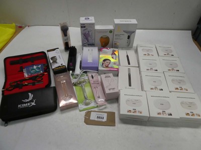 Lot 3653 - Multifunctional nail machines, Face lifting...