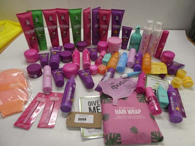 Lot 3669 - Selection of Give Me hair products, hair wrap,...