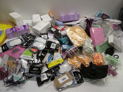 Lot 3694 - Beauty accessories including false nails &...