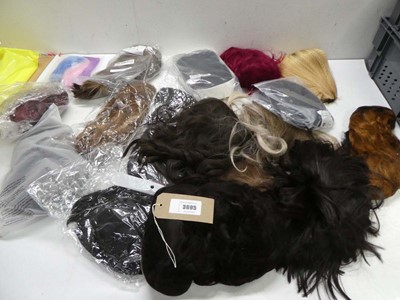 Lot 3695 - Assorted length & colour wigs