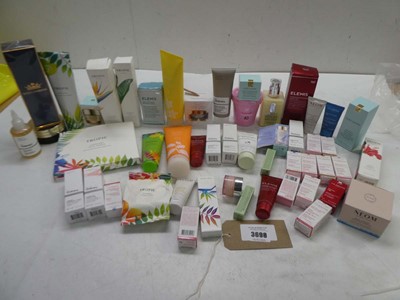 Lot 3698 - Selection of branded toiletries including...