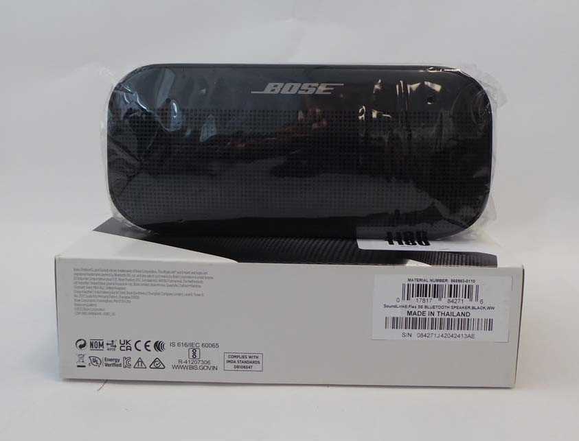 Lot 1180 - BOSE Soundlink Flex SE portable bluetooth...