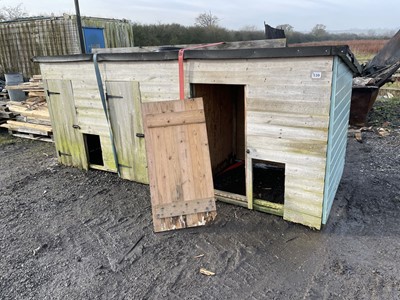 Lot 539 - (No VAT) Approx. 3m three section shiplap...