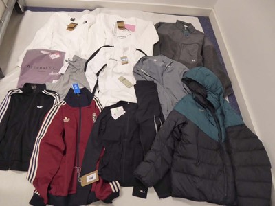 Lot Selection of sportswear to include Nike, North...