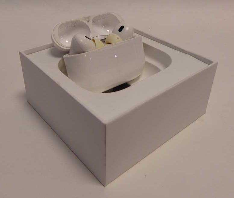 Lot Apple AirPods Pro (2nd Generation), boxed with...