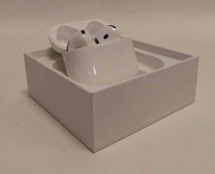 Lot 1084 - Apple AirPods 4, boxed with charging case