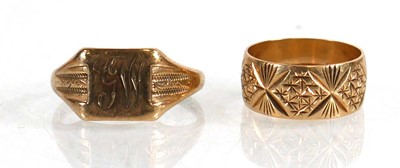 Lot 614 - A 9ct yellow gold signet ring, Birmingham 1989,...