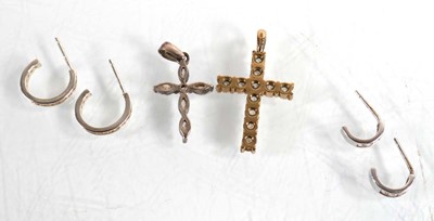 Lot 618 - A 9ct yellow gold cross pendant set paste, l....