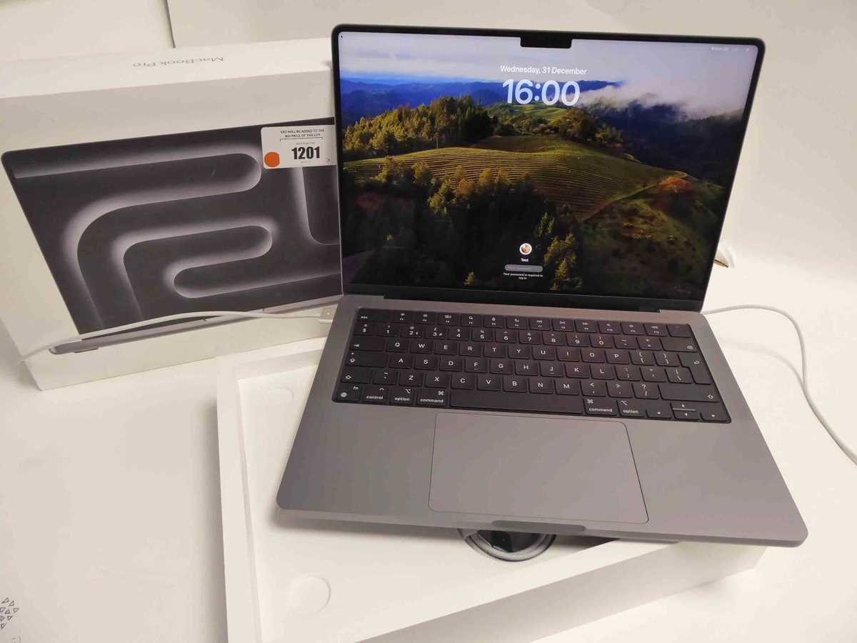Lot 1216 - Apple MacBook Pro 14-inch with Apple M3 chip,...