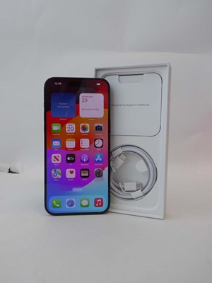 Lot Apple iPhone 15 Pro Max, Black Titanium, 256GB,...