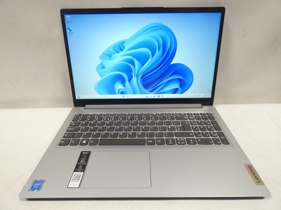 Lot 2006 - Lenovo IdeaPad 15IGL7 laptop with Intel...