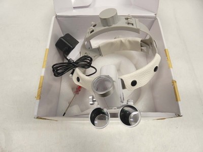 Lot 2033 - Loupe and LED light headband