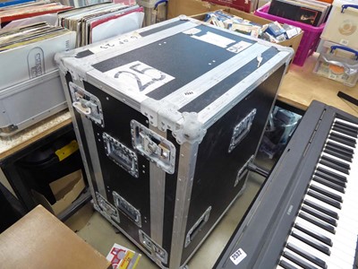 Lot 2660 - Flight case to Fit 2 Fender Amps