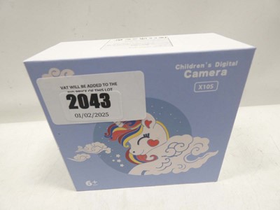 Lot 2043 - X105 children's digital camera