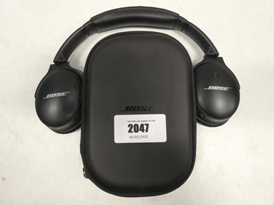 Lot 2047 - Bose QuietComfort wireless headphones and case