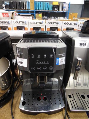 Lot 3068 - Delonghi Magnifica Start coffee machine