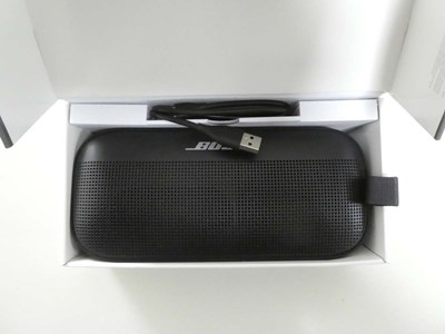 Lot 1327 - BOSE Soundlink Flex SE, boxed