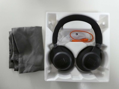 Lot JBL LIVE770 NC wireless noise cancelling...