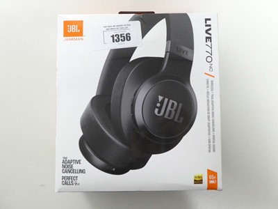 Lot JBL LIVE770 NC wireless noise cancelling...