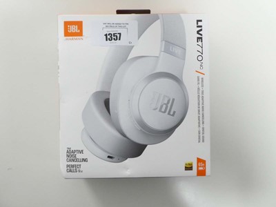 Lot JBL LIVE770 NC wireless noise cancelling...