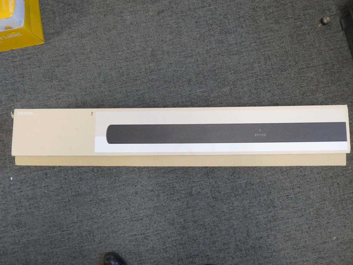 Lot SONOS Arc Premium Smart Soundbar, boxed