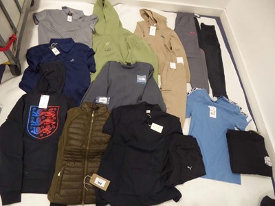 Lot Selection of sportswear to include Nike,...