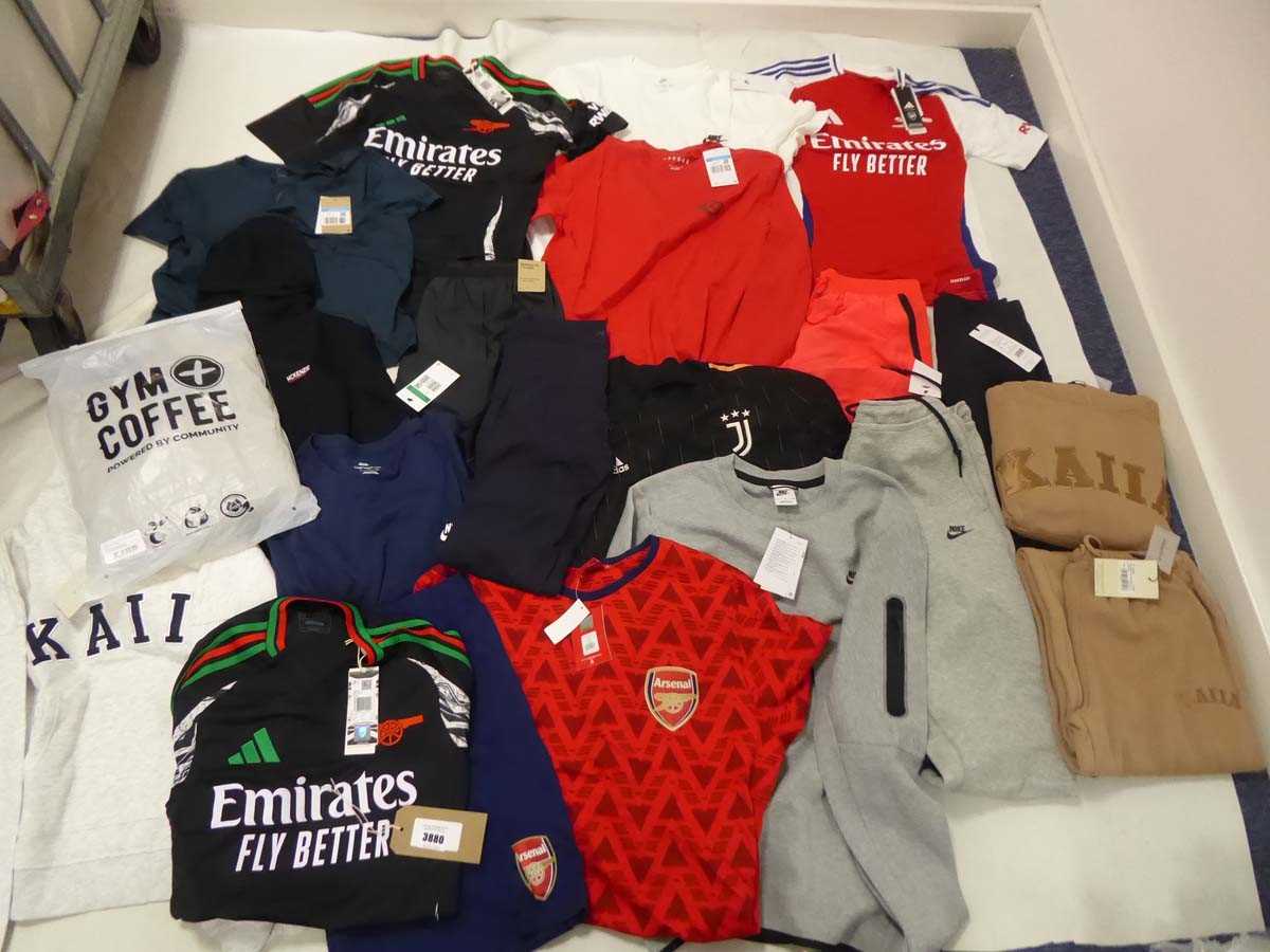 Lot 3880 - Selection of sportswear to include Nike,...