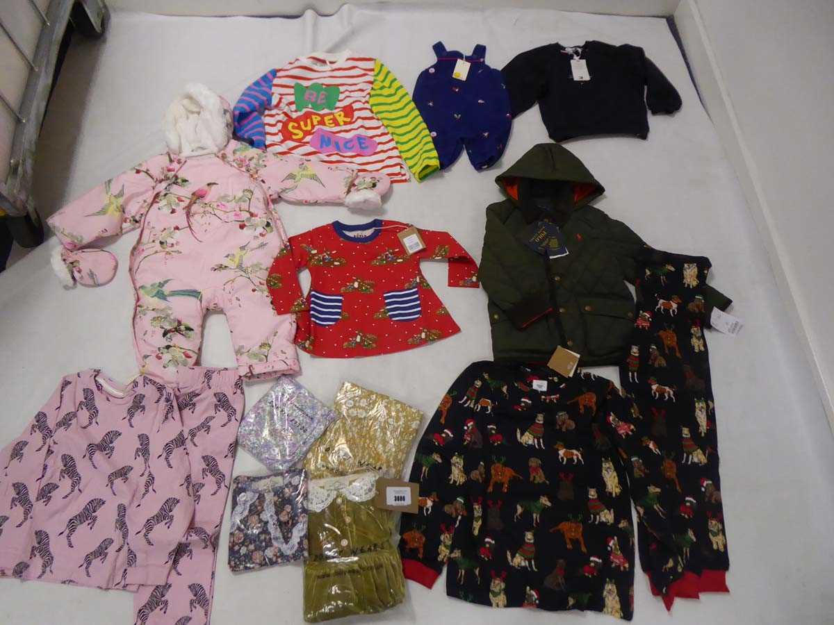 Lot 3886 - Selection of designer children's clothing to...