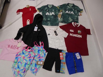 Lot Selection of children's sportswear