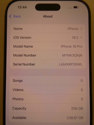 Lot Apple iPhone 16 Pro, 128GB, Desert Titanium,...
