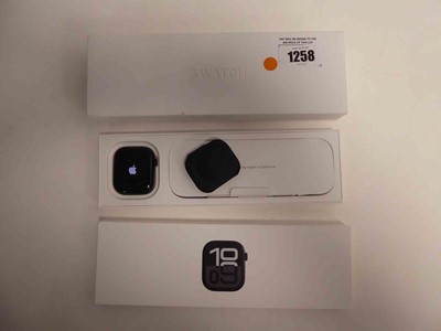 Lot Apple Watch Series 10, 46mm, Jet Black...