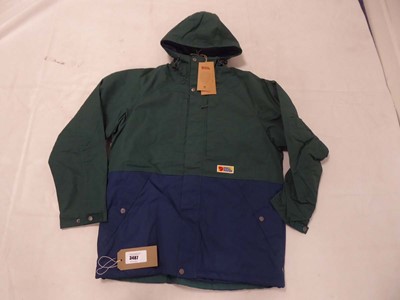 Lot 3487 - Fjall Raven vardag lite padded jacket in...