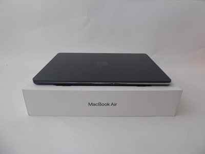 Lot Apple MacBook Air 13-inch with Apple M3 chip,...