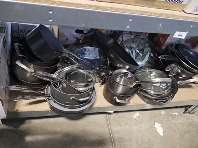 Lot 1059 - Bay of cookware incl. Circulon, Greenpan,...