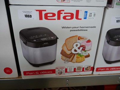 Lot 1069 - Boxed Tefal bread maker