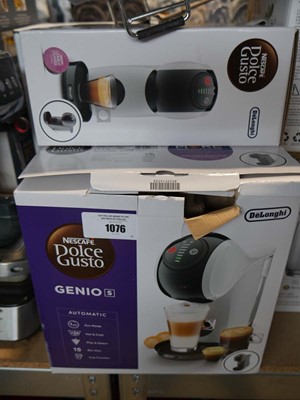 Lot 1076 - 4 boxed De'Longhi Dolce Gusto coffee machines