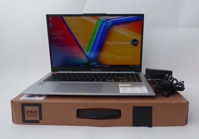 Lot ASUS Vivobook S5504V laptop, Intel i5-13500H,...