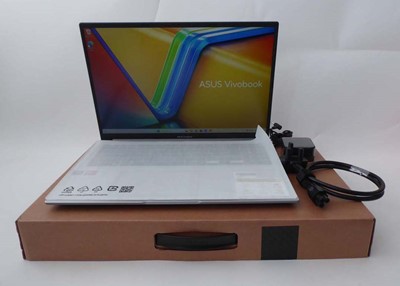 Lot ASUS Vivobook M1605Y laptop, AMD R7-7730U,...