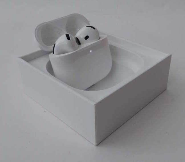 Lot Apple AirPods 4, boxed