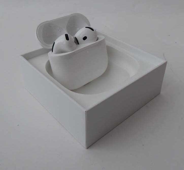 Lot 1394 - Apple AirPods 4, boxed