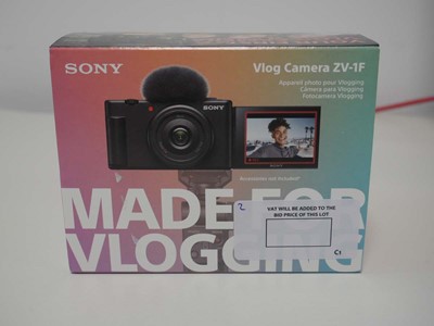 Lot SONY Vlog Camera ZV-1F, boxed