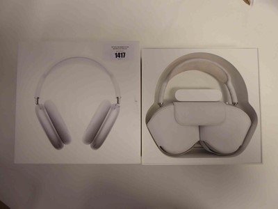 Lot Apple AirPods Max with Smart Case, Silver with...