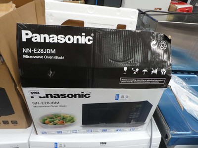 Lot 3204 - Panasonic microwave oven