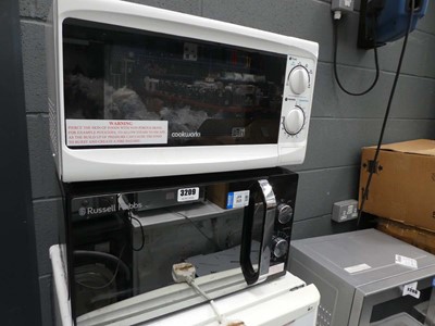 Lot 3209 - 3 microwaves